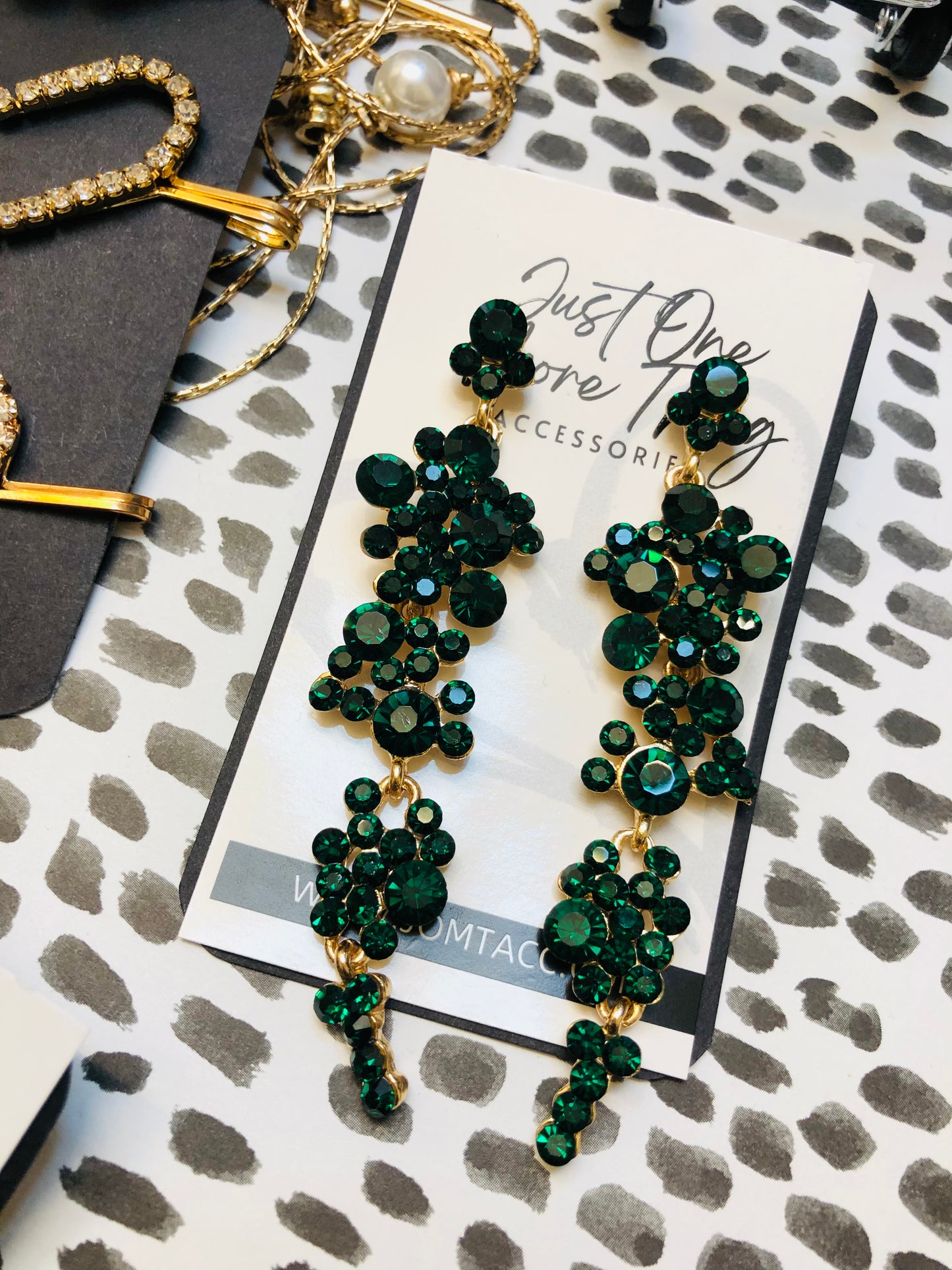 Green Glimmer Earring