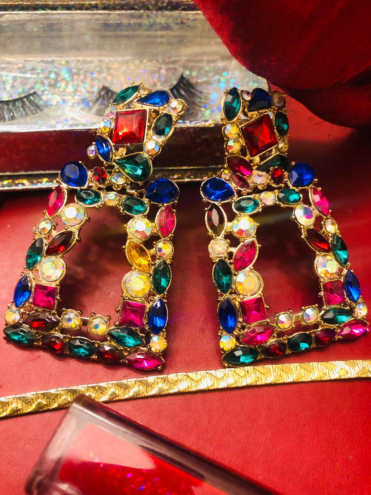 Where these holly jolly beauties all year round in your favorite primary colors